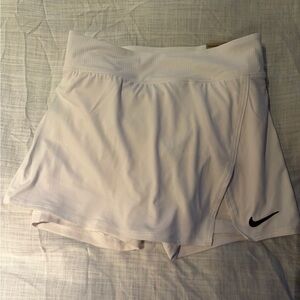 Nike Women's White Athletic Skorts